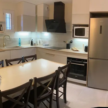 Giens T3, Air-conditioned, Ground Floor, Garden, Direct Access Apartament Hyères