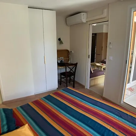 Apartament Giens T3, Air-conditioned, Ground Floor, Garden, Direct Access *