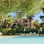 Apartment Giens T3, Air-conditioned, Ground Floor, Garden, Direct Access