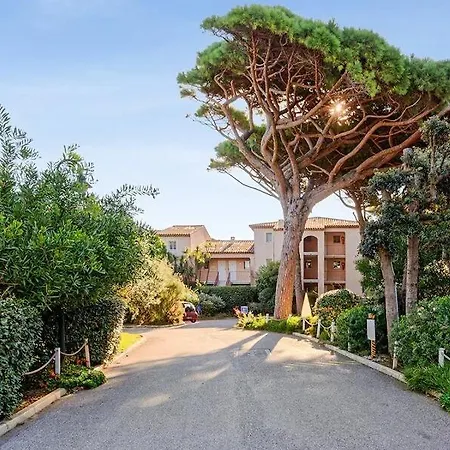 Apartamento Giens T3, Air-conditioned, Ground Floor, Garden, Direct Access