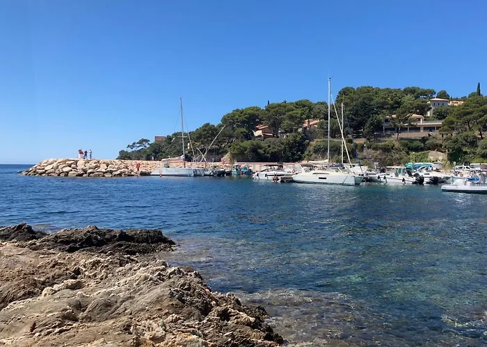 Giens T3, Air-conditioned, Ground Floor, Garden, Direct Access Lejlighed Hyères