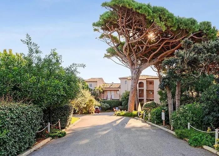 Lejlighed Giens T3, Air-conditioned, Ground Floor, Garden, Direct Access