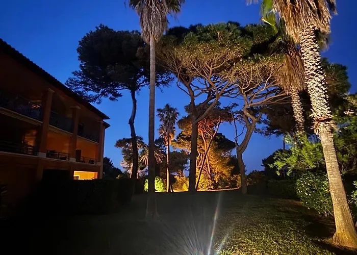 Giens T3, Air-conditioned, Ground Floor, Garden, Direct Access *